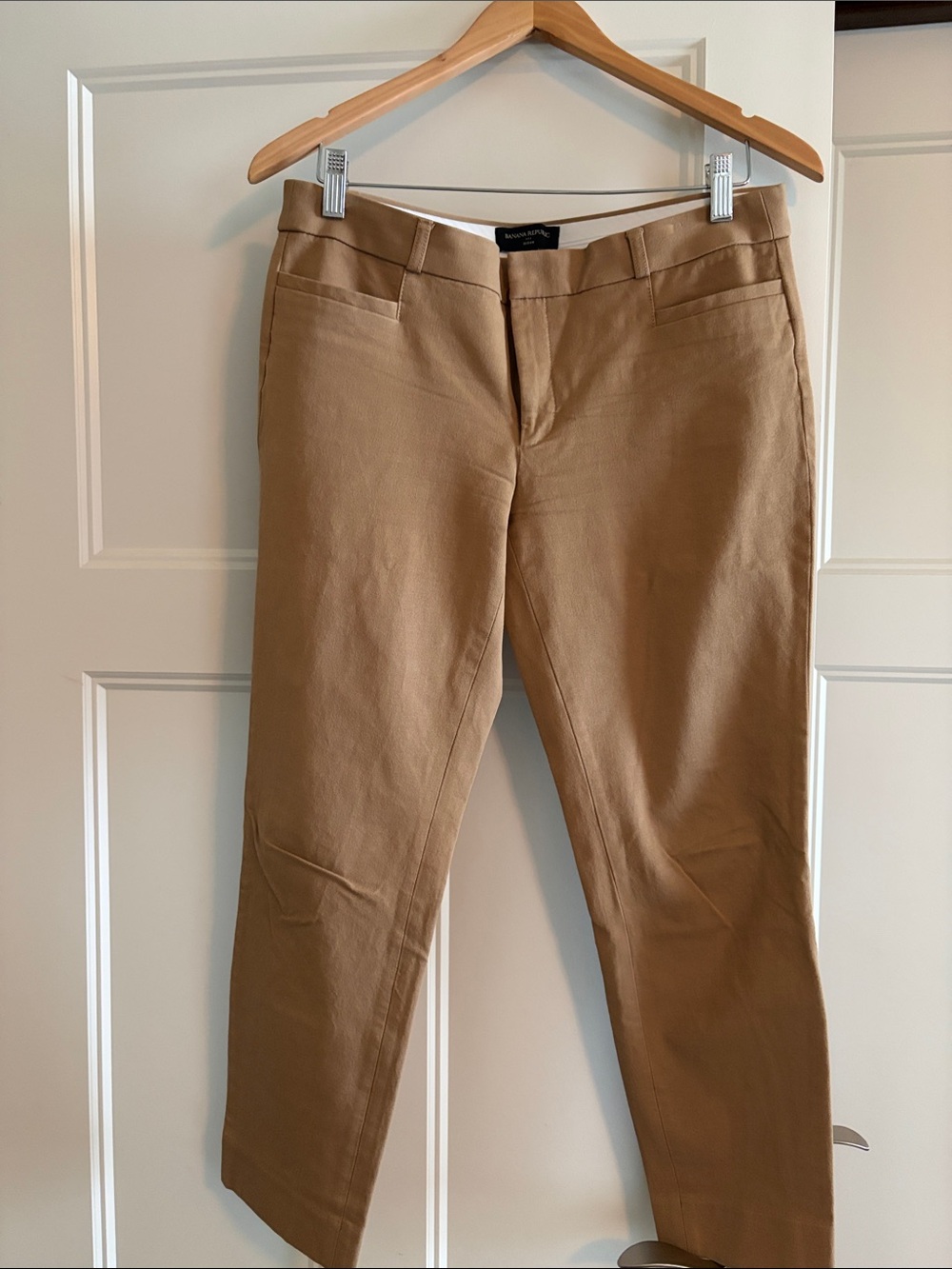 Banana Republic Cropped Slim Ankle Pants in Camel